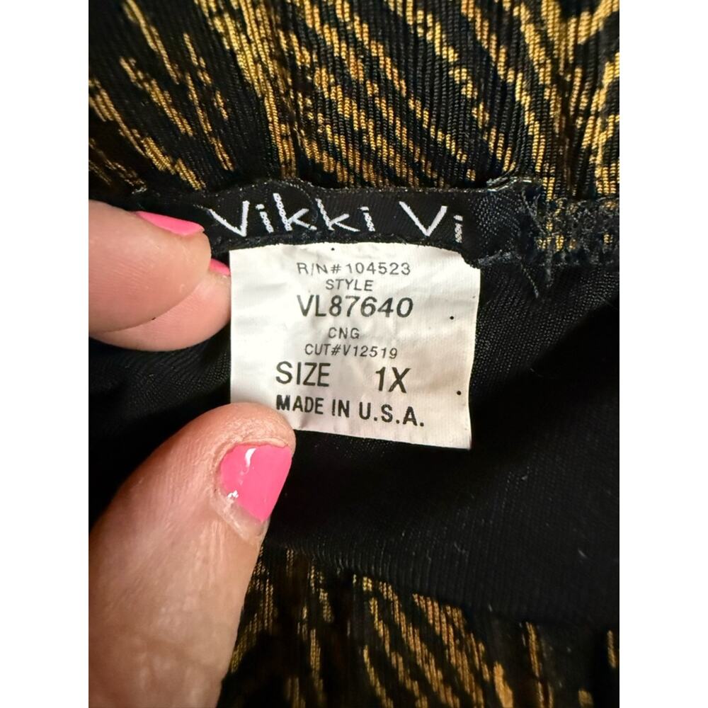 Vikki Vi Black and Gold Patchwork Tiered Maxi Skirt 1X - Picture 4 of 4